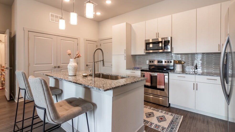 Building Photo - The Zeb