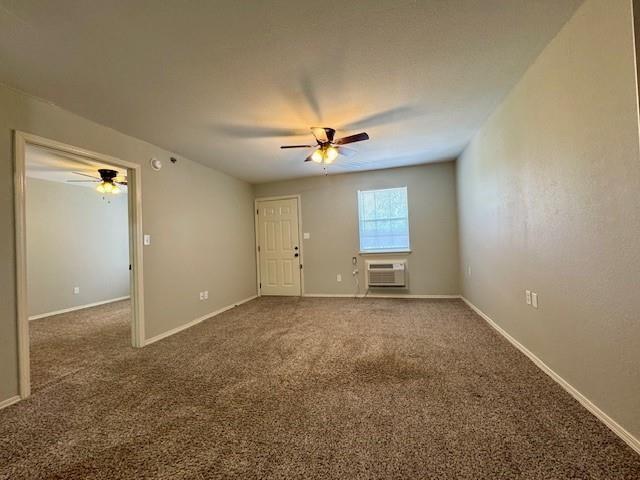 Building Photo - 944 N Storer Ave