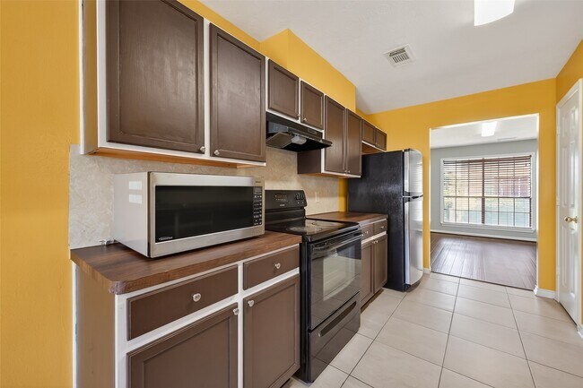 Building Photo - 11735 Alief Clodine Rd