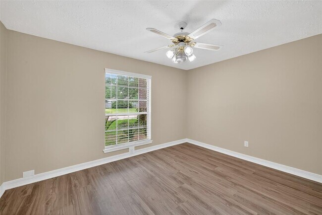 Building Photo - 6906 Pembrough Ln