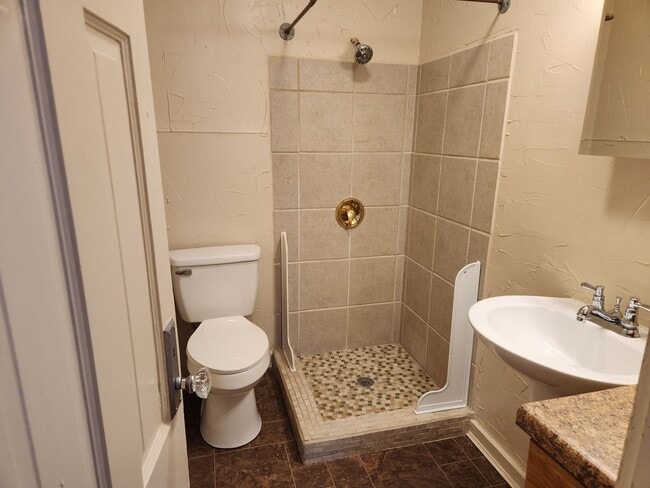 Building Photo - Jackson Studio Suites
