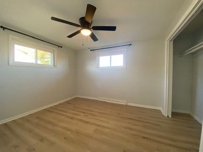 Building Photo - Welcome to this charming 3-bedroom, 1-bathroom home located in the heart of Springfield, OH+