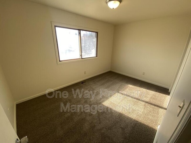 Building Photo - 3954 Boulder Dr