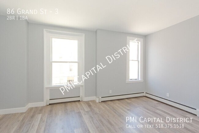 Building Photo - 86 Grand St