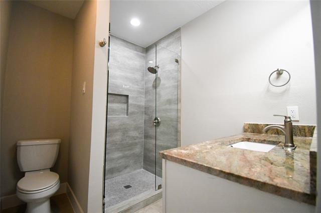Building Photo - 3430 Princeton Dr