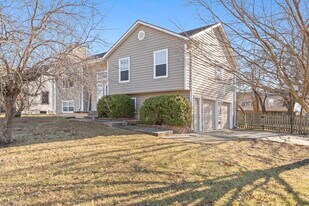 Building Photo - 1307 Park Dr