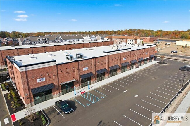 Building Photo - 4 Barton Ave