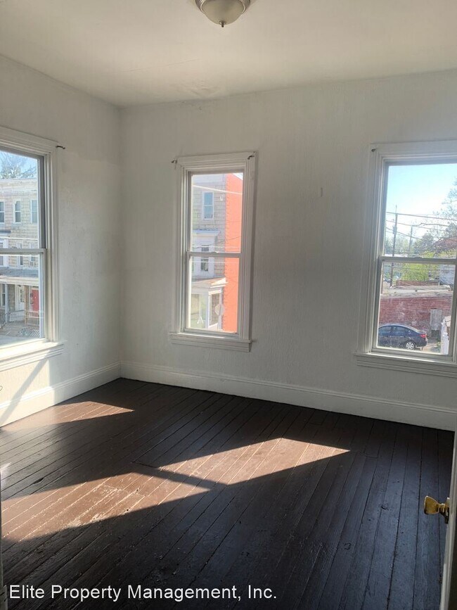 Building Photo - 4 br, 1 bath House - 162 S Belvidere Avenue