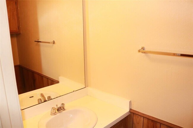 Building Photo - 312 Hickerson St