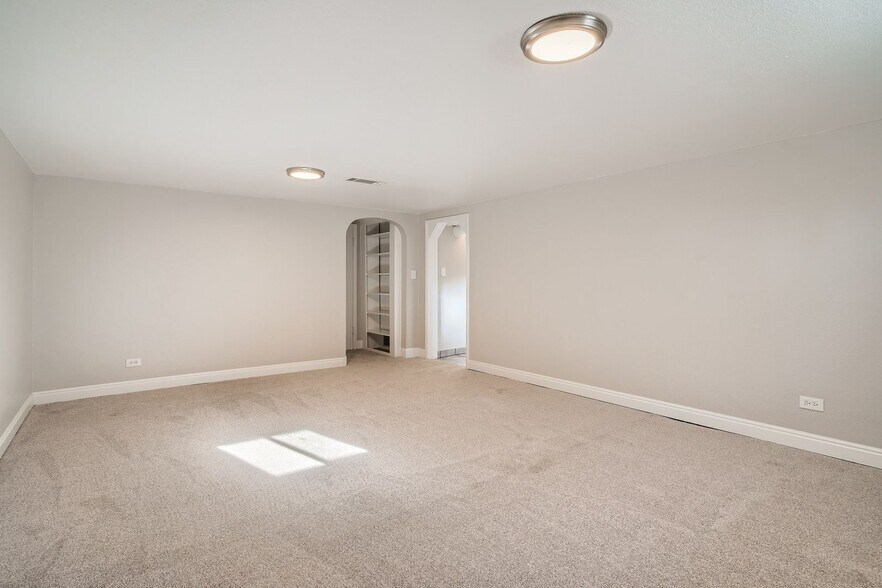 Building Photo - 4020 S Bannock St