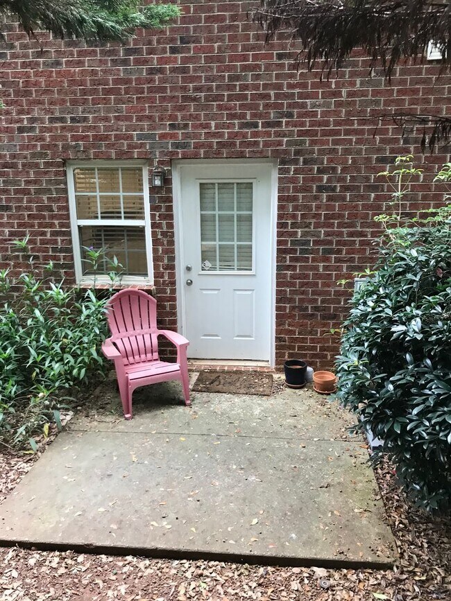 Building Photo - Stones Creek Townhome Condo!