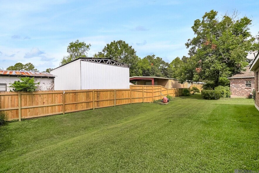 Building Photo - 12467 Dutchtown Villa Dr