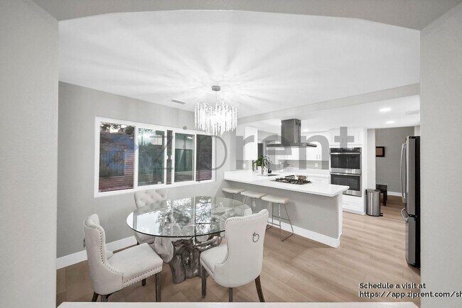 Building Photo - 23693 Cadenza Dr