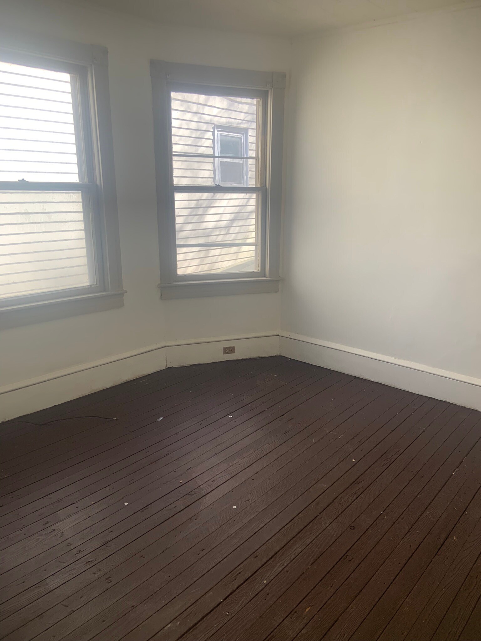 Building Photo - 850 S Franklin St