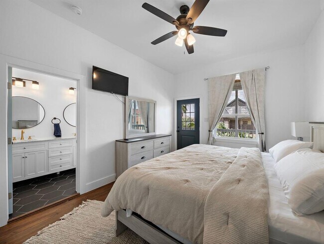 Building Photo - 2815 Avenue H