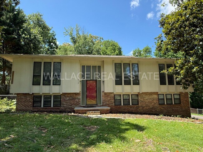 Primary Photo - 4 BEDROOM HOUSE IN KINGS GATE SUBDIVISION ...