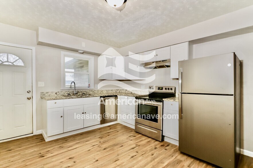 Building Photo - 3507 Grand Ave