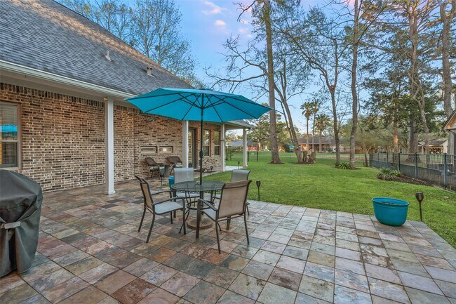 Building Photo - 199 Springs Edge Dr