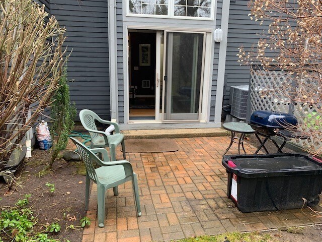 Building Photo - 29 Amity Pl