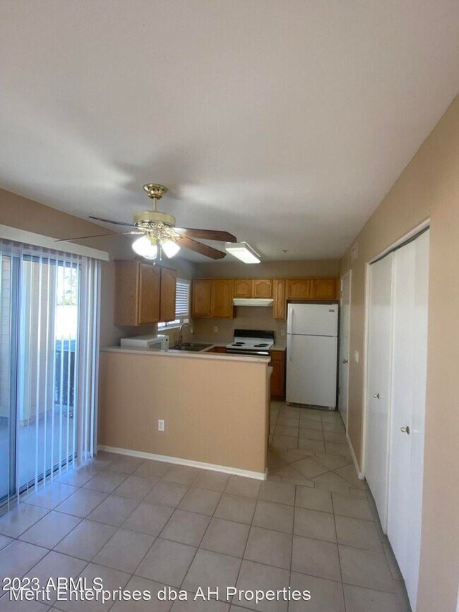 Building Photo - 2 br, 2.5 bath House - 510 N ALMA SCHOOL R...