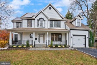 Building Photo - 3336 Jones Bridge Ct