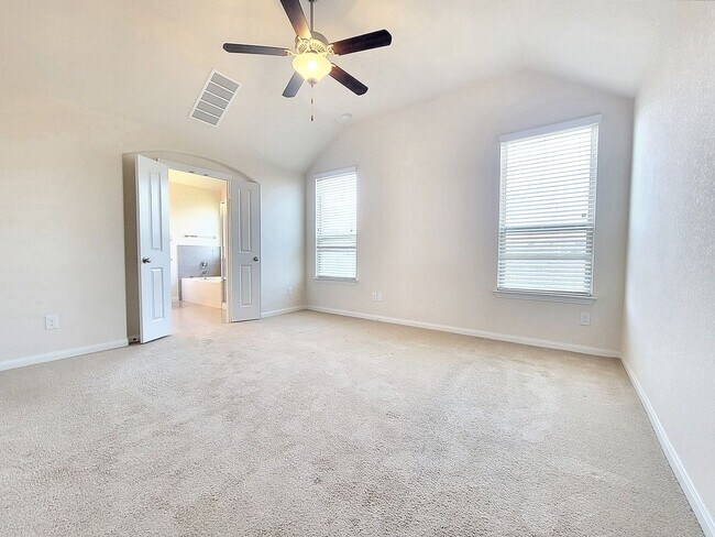 Building Photo - Beautiful One Level 3 BR / 2 BA Home for R...