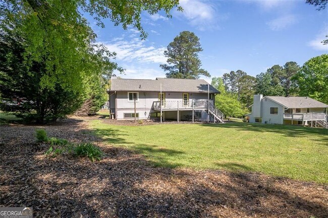 Building Photo - 1540 Magnolia Pl