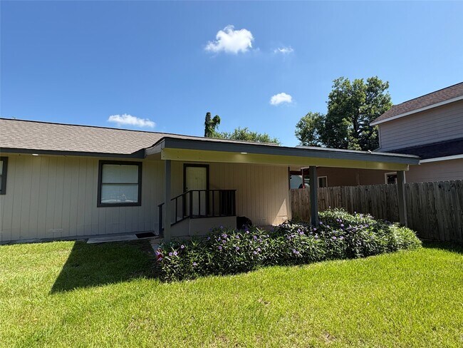 Building Photo - 17807 Dean Ct