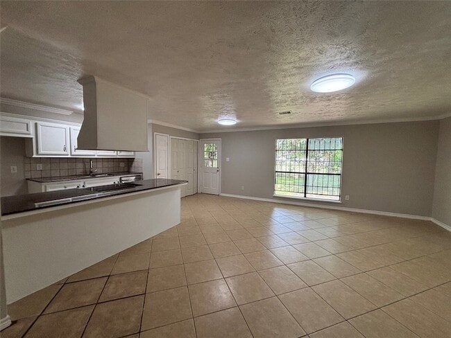 Building Photo - 16114 Lazy Ridge Rd