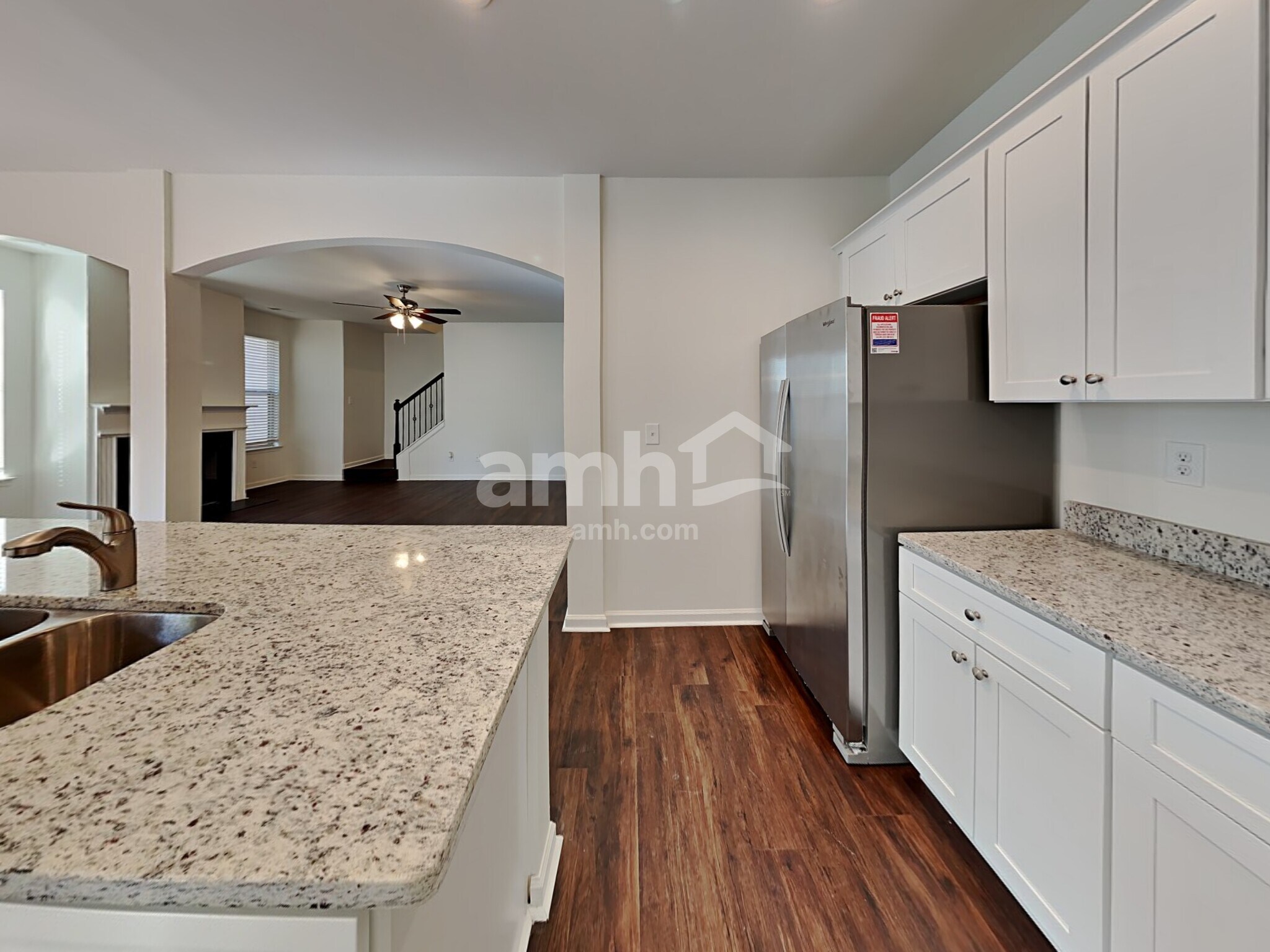 Building Photo - 421 Lossie Ln