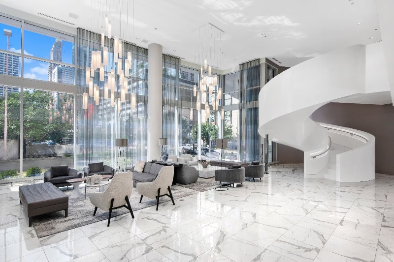 Building Photo - 455 N New St