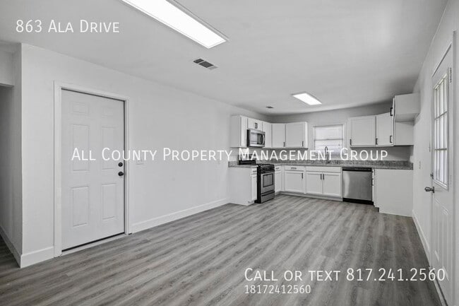 Building Photo - 863 Ala Dr
