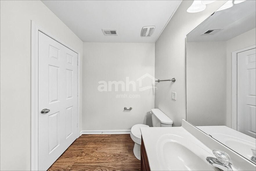 Building Photo - 9407 Abney Ct
