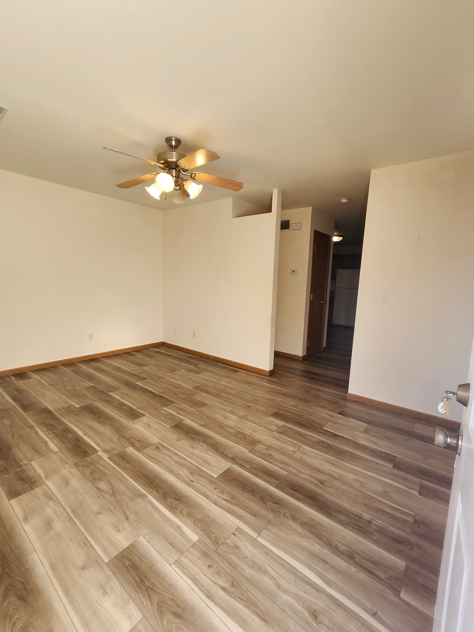 Building Photo - 28 Peartree Ln