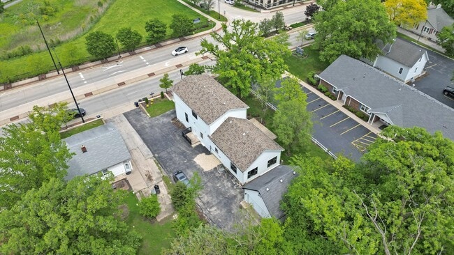 Building Photo - 9771 W 143rd St