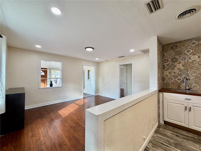 Building Photo - 3494 6th Ave N