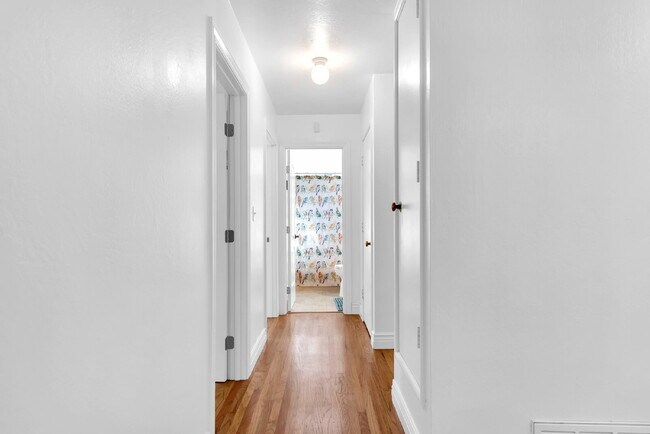 Building Photo - Discover the heart of central Davis living