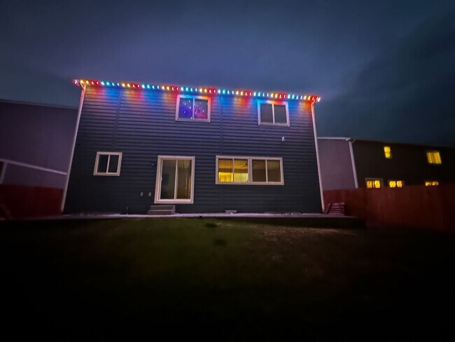 Building Photo - 11101 Willmore Dr