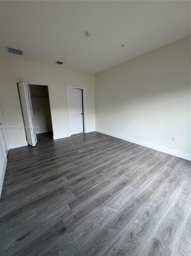 Building Photo - 4700 NW 84th Ave