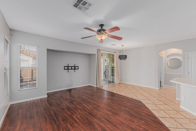 Building Photo - 2058 E Flint St