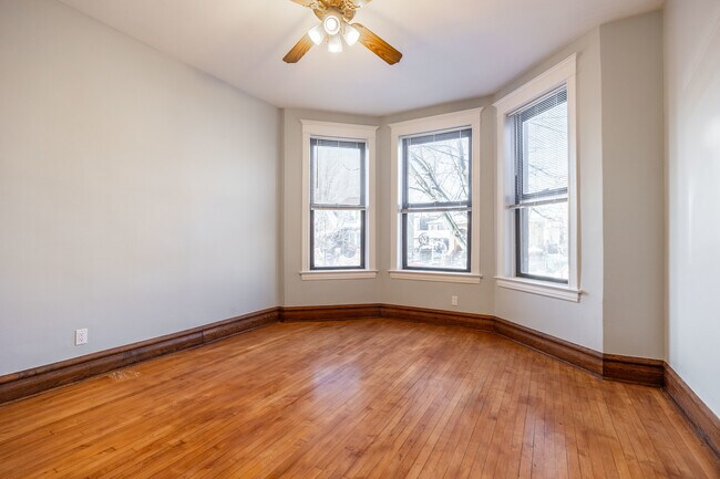 Building Photo - 2519 S Millard Ave