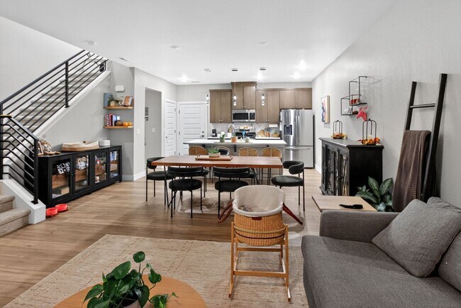 Building Photo - 16370 Alzere Pl