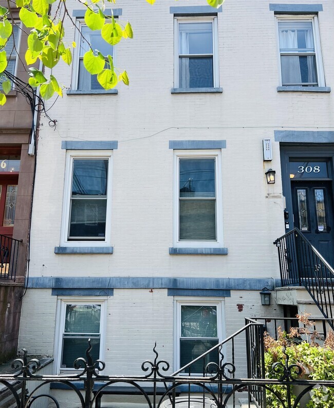 Building Photo - 308 Bloomfield St