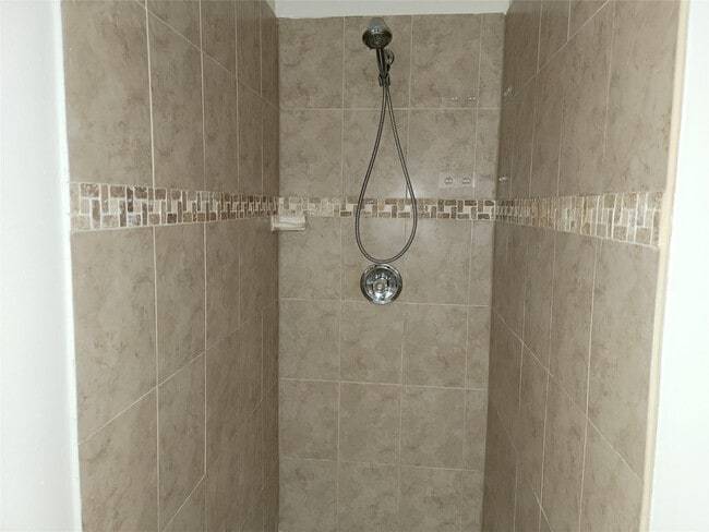 Building Photo - 12255 Royal Palm Blvd