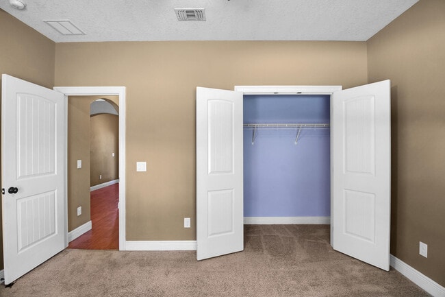 Building Photo - 6791 Flintwood St