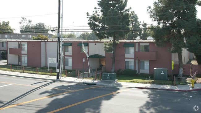 Building Photo - Timberline Apartments