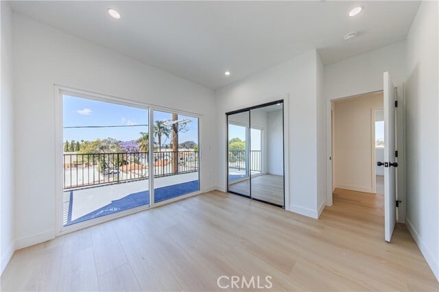 Building Photo - 2847 S Victoria Ave