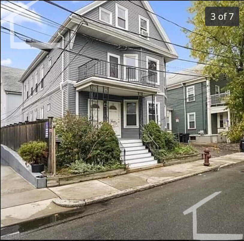 Building Photo - 12 Cutter Ave