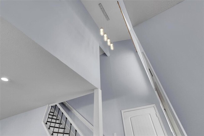 Building Photo - 19002 Walden Forest Dr