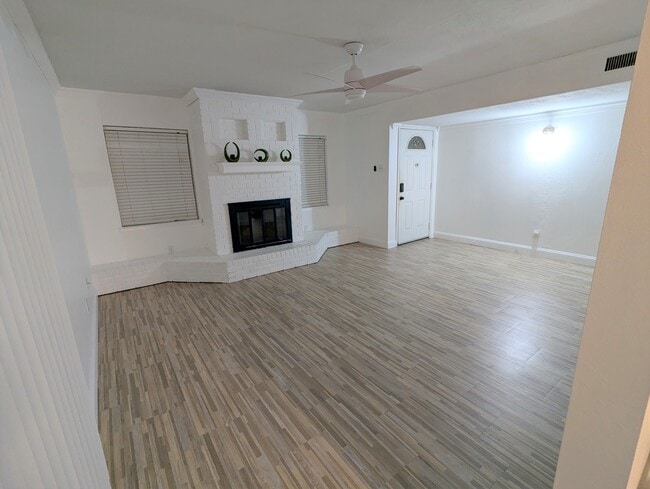 Building Photo - 3134 Edelweiss Dr